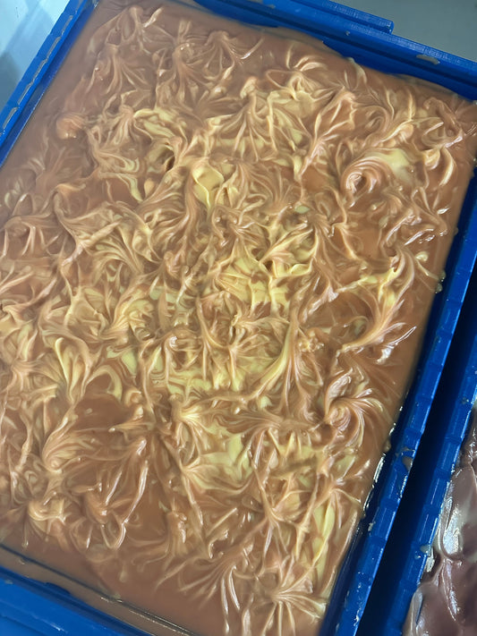 🌿 Rhubarb Root: A Quiet Powerhouse for Skin + Body